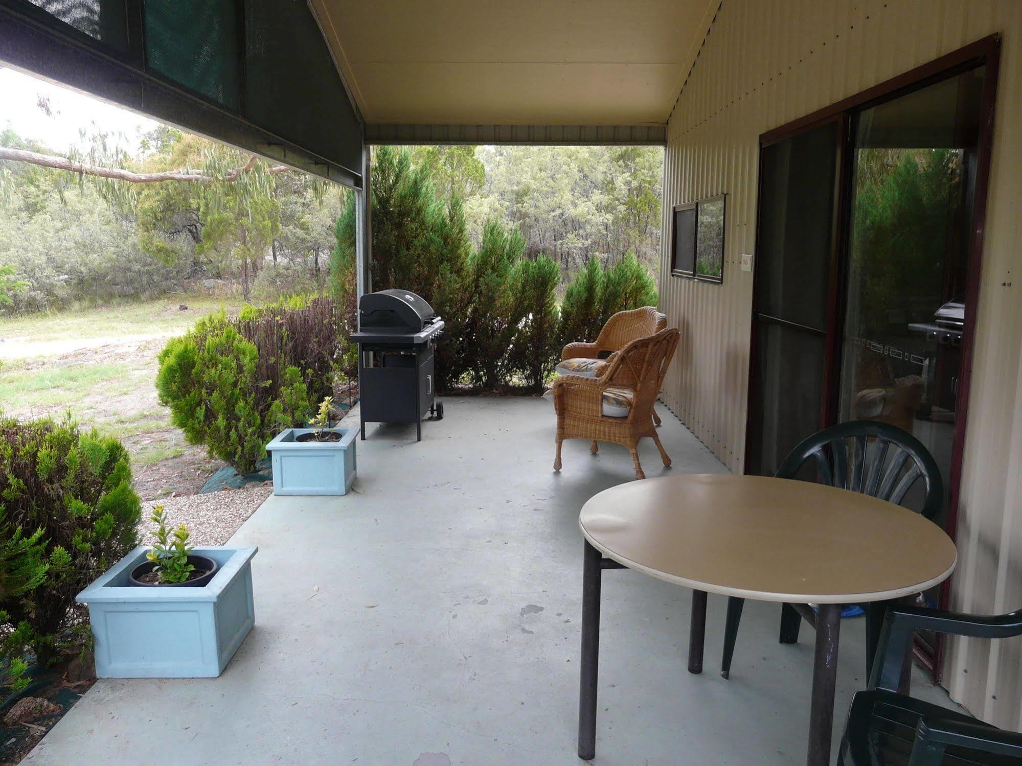 Granite Gardens Cottages & Lake Retreat Stanthorpe Exterior photo